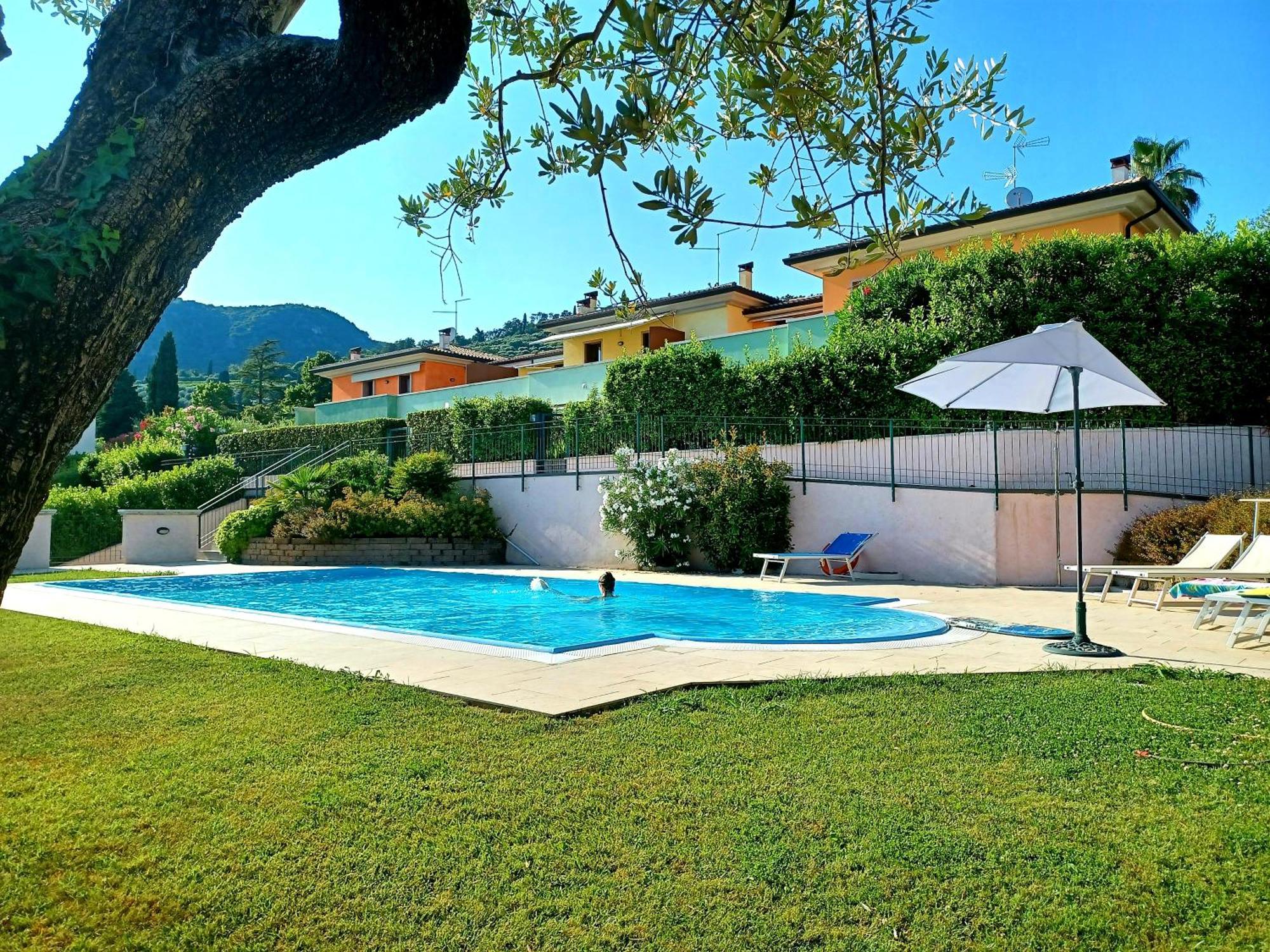 Regina Gardesana Vila Exterior foto
